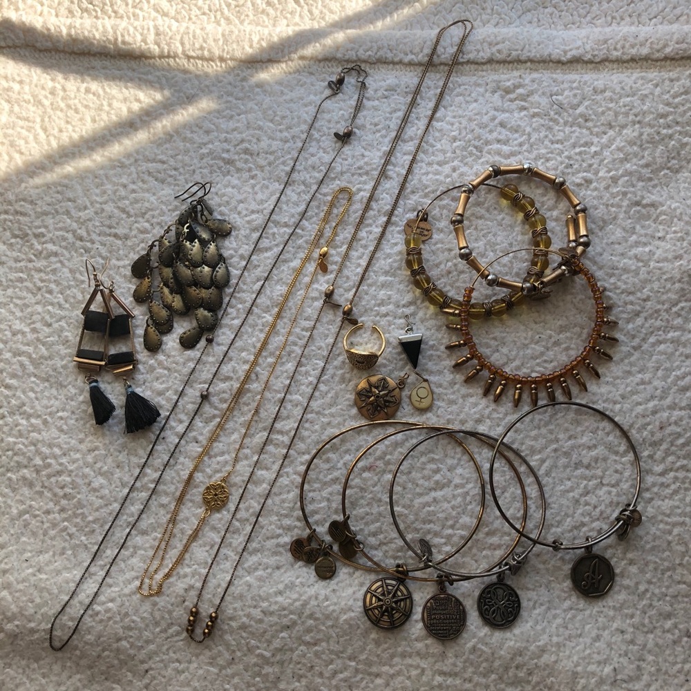 Bundle of Alex And Ani Jewelry